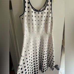 Studio One- New York- Black & Cream sleeveless Dress - Size 10 -